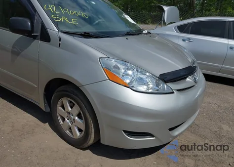 2010 Toyota Sienna Le from USA, damaged, VIN 5TDKK4CC5AS301619